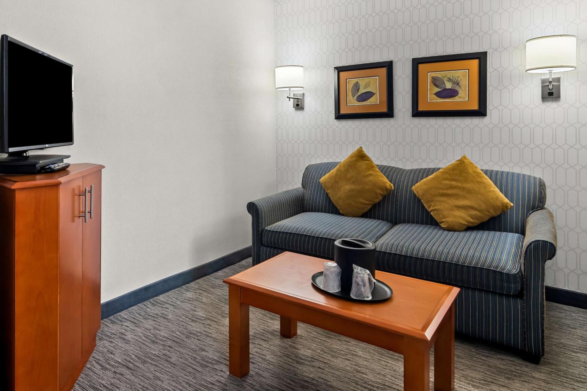Best Western Plus Langley Inn Ngoại thất bức ảnh
