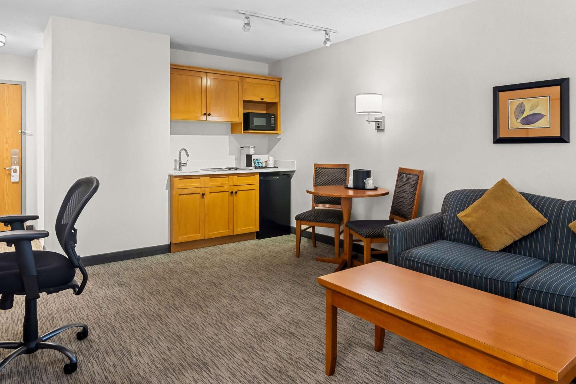 Best Western Plus Langley Inn Ngoại thất bức ảnh