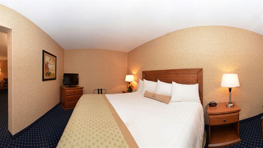 Best Western Plus Langley Inn Ngoại thất bức ảnh